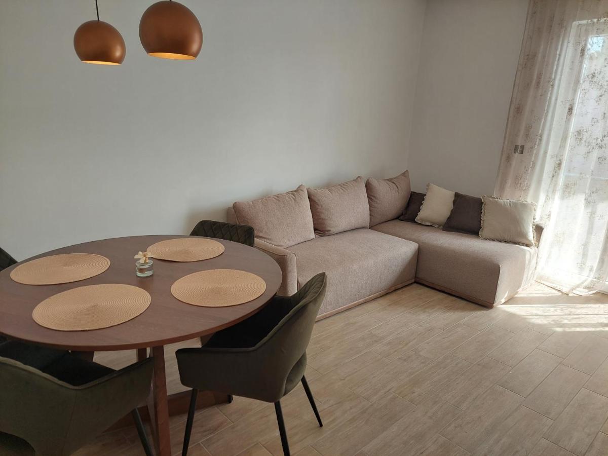 Apartmani Diana Biograd Na Moru Exteriér fotografie