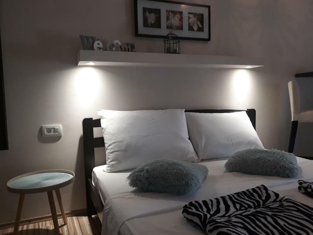 Apartmani Diana Biograd Na Moru Exteriér fotografie