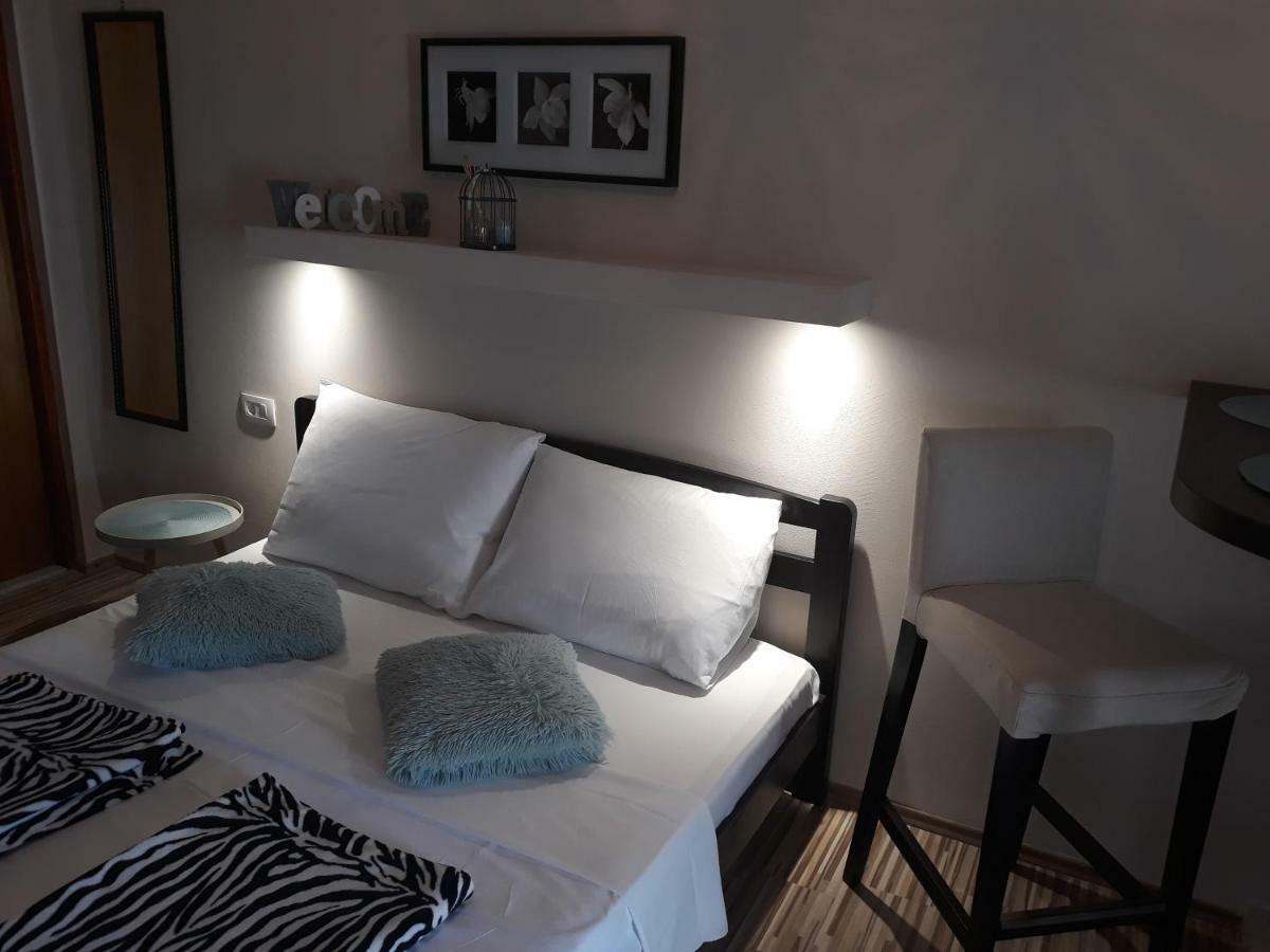Apartmani Diana Biograd Na Moru Exteriér fotografie